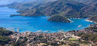 What are the advantages of Göcek Beach Hotel?