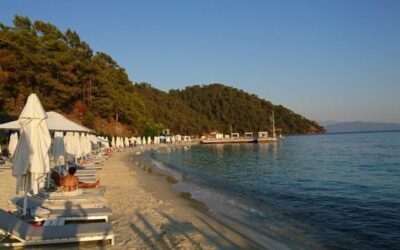 Discover the Best of Gocek: Beachside Dining at Yazz Collective